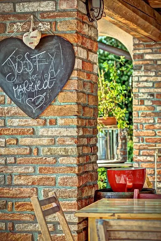 **  Garda Country House A Casa Di Isabella Bed & Breakfast Lonato Italy